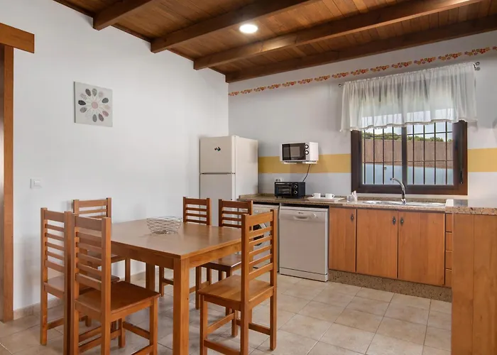 Casa Alpes 2 Solo Familias بيت للعطل كونيل ذي لا فرونتيرا